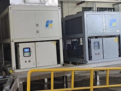On-site installation of an industrial chiller for the ink manufacturing process at Sima Chemical, Germany